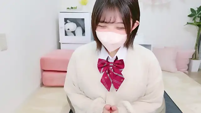 Hinata Sun online show from 22, 9, 2025