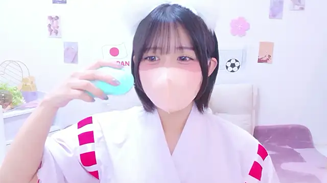 Snapshot of Hinata_Sun chatting on 12, 7, 2026 Hinata Sun online show from 12, 7, 2026