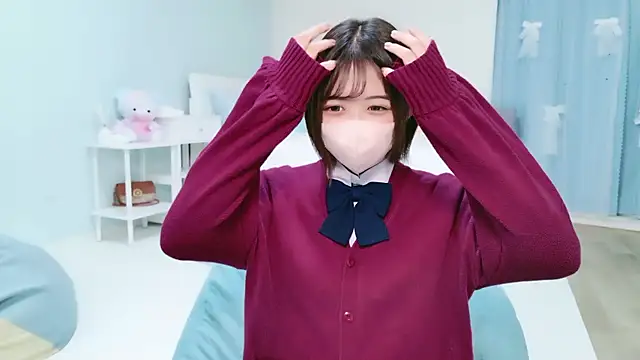 Hinata Sun online show from 11, 9, 2025