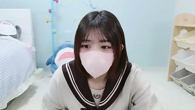 Hinata Sun online show from 9, 11, 2025