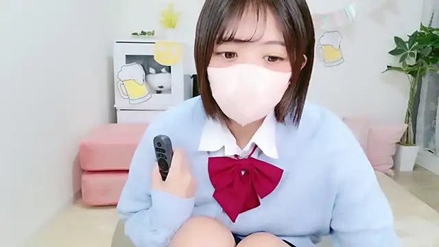 Hinata Sun online show from 26, 9, 2025