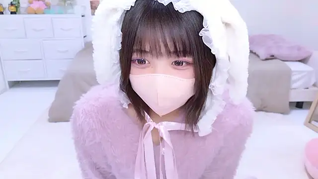 Hinata Sun online show from 27, 11, 2025