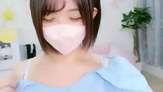 Hinata Sun online show from 29, 9, 2025