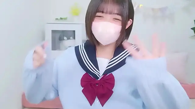 Hinata Sun online show from 5, 10, 2025