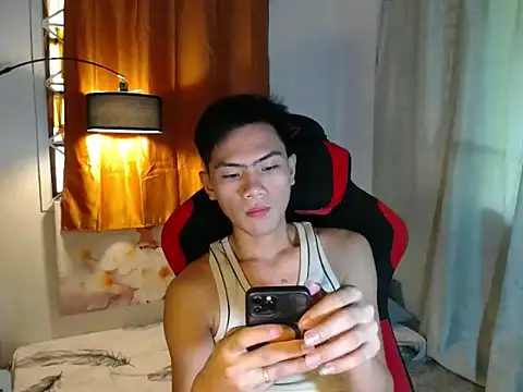 alex cummer online show from 21, 4, 2026