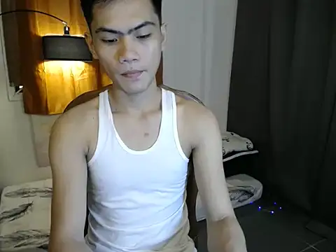 Snapshot of alex_cummer chatting on 8, 7, 2026 alex cummer online show from 8, 7, 2026