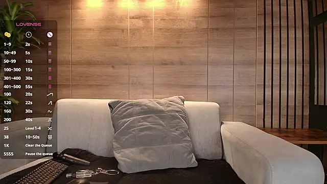 Susyhot  online show from 9, 2, 2026