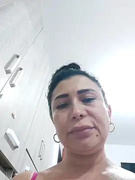 mia mancinii online show from 3, 3, 2026