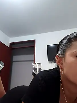 Snapshot of mia_mancinii chatting on 7, 7, 2026 mia mancinii online show from 7, 7, 2026