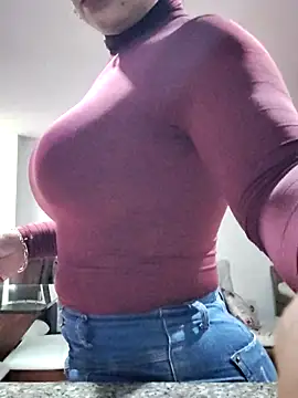 Snapshot of mia_mancinii chatting on 18, 5, 2026 mia mancinii online show from 18, 5, 2026