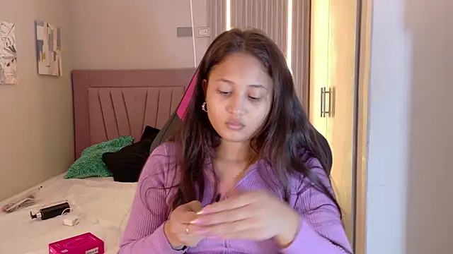 Snapshot of Laly_Cherry_ chatting on 26, 11, 2025 Laly Cherry online show from 26, 11, 2025