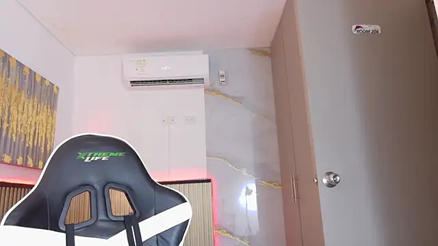 Laly Cherry  online show from 5, 12, 2025