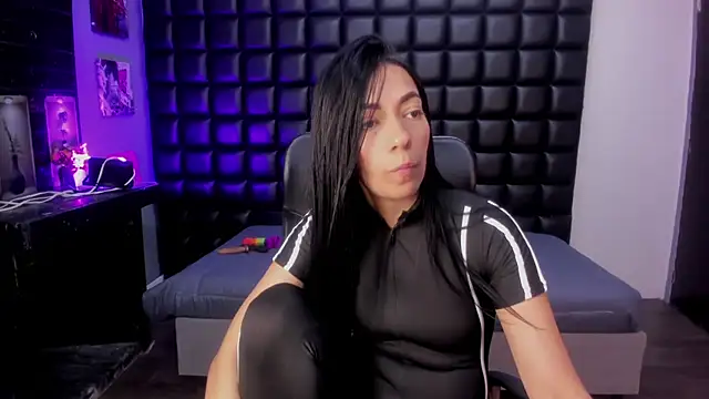 ashlyy sweet  online show from 11, 4, 2026