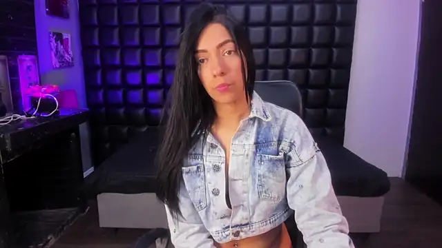 ashlyy sweet  online show from 18, 4, 2026