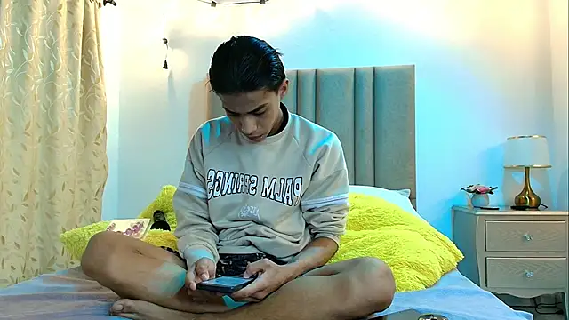 camilo nom online show from 2, 10, 2025