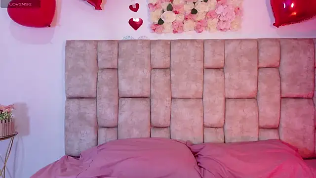 Snapshot of Kitty_Rose__ chatting on 23, 9, 2025 Kitty Rose online show from 23, 9, 2025