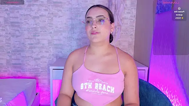 stefannyrivas online show from 2, 10, 2025
