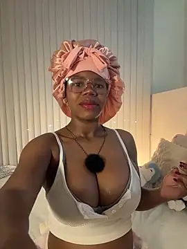 Snapshot of Sweet-Jade chatting on 26, 5, 2026 Sweet-Jade online show from 26, 5, 2026