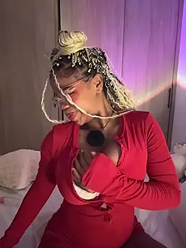Snapshot of Sweet-Jade chatting on 13, 5, 2026 Sweet-Jade online show from 13, 5, 2026