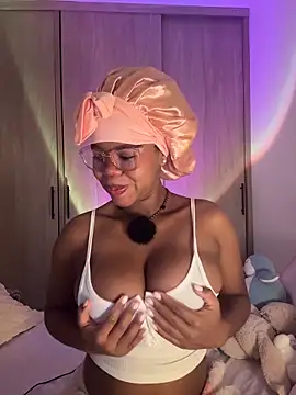 Snapshot of Sweet-Jade chatting on 14, 5, 2026 Sweet-Jade online show from 14, 5, 2026