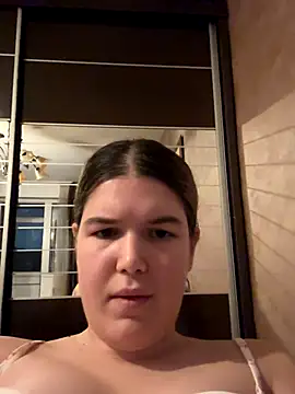 IssadoraaPink online show from 14, 11, 2025