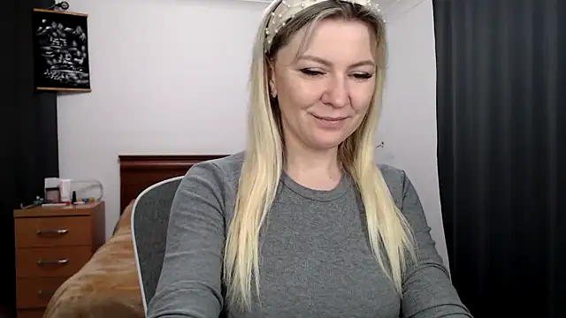 Snapshot of ParadiseAlina chatting on 16, 5, 2026 ParadiseAlina online show from 16, 5, 2026