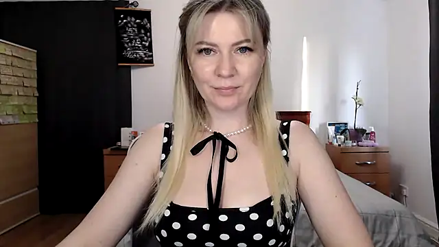 ParadiseAlina online show from 23, 4, 2026