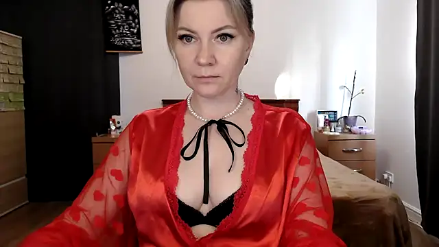 Snapshot of ParadiseAlina chatting on 28, 4, 2026 ParadiseAlina online show from 28, 4, 2026