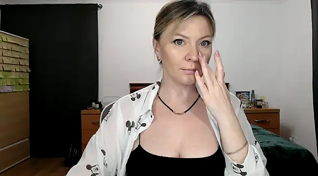 Snapshot of ParadiseAlina chatting on 30, 1, 2025 ParadiseAlina online show from 30, 1, 2025