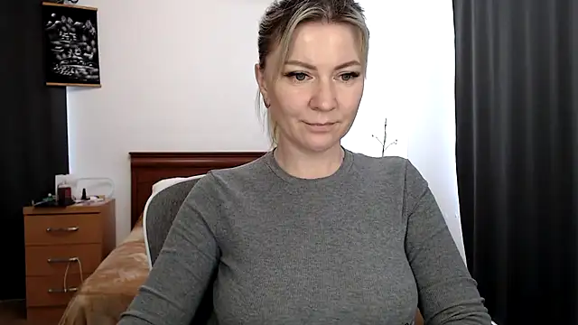 Snapshot of ParadiseAlina chatting on 11, 5, 2026 ParadiseAlina online show from 11, 5, 2026