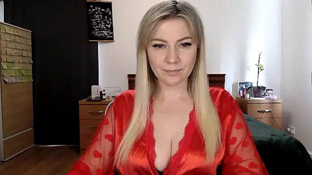 ParadiseAlina online show from 15, 4, 2026