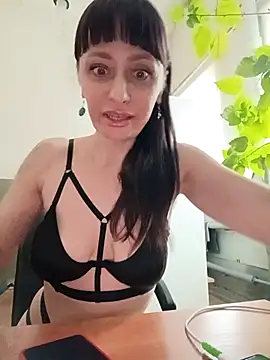 Lietta  online show from 15, 2, 2026