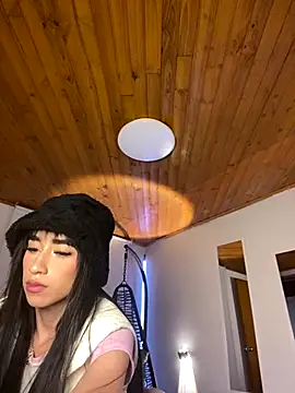 Emma pink10 online show from 9, 9, 2025