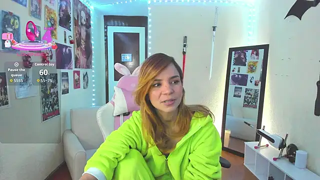 sakuraa of online show from 20, 9, 2025