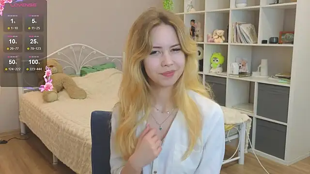Snapshot of Wendy_Cutie chatting on 22, 9, 2025 Wendy Cutie online show from 22, 9, 2025