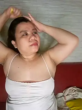 hotlyn45 online show from 9, 4, 2026