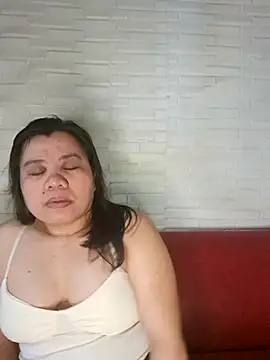 hotlyn45 online show from 13, 4, 2026