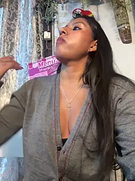 Snapshot of BrunetteBliss69 chatting on 4, 5, 2026 BrunetteBliss69 online show from 4, 5, 2026