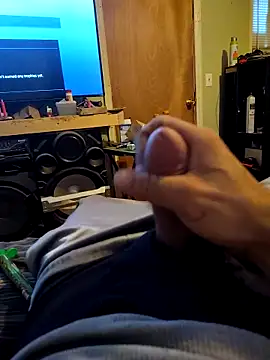 Snapshot of Wolfyking95 chatting on 11, 9, 2025 Wolfyking95 online show from 11, 9, 2025