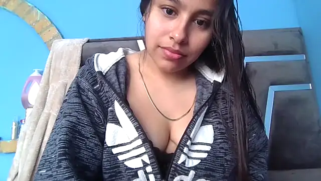 Snapshot of zairabreze chatting on 20, 9, 2025 zairabreze online show from 20, 9, 2025