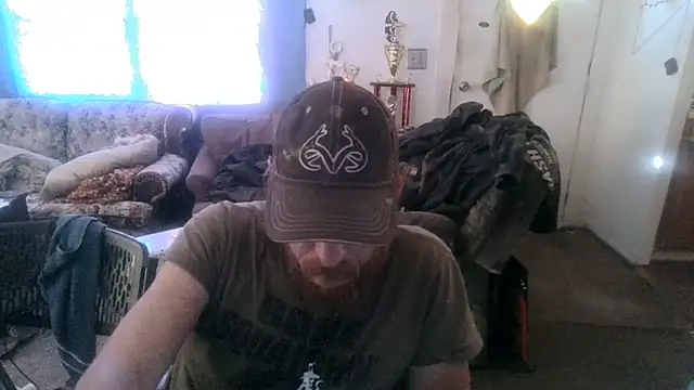 Poundtown1226 online show from 18, 9, 2025