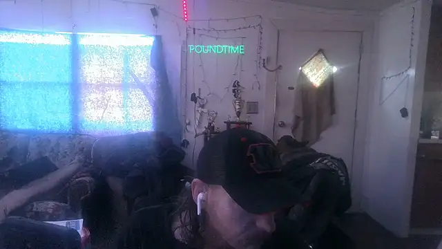 Poundtown1226 online show from 7, 1, 2026