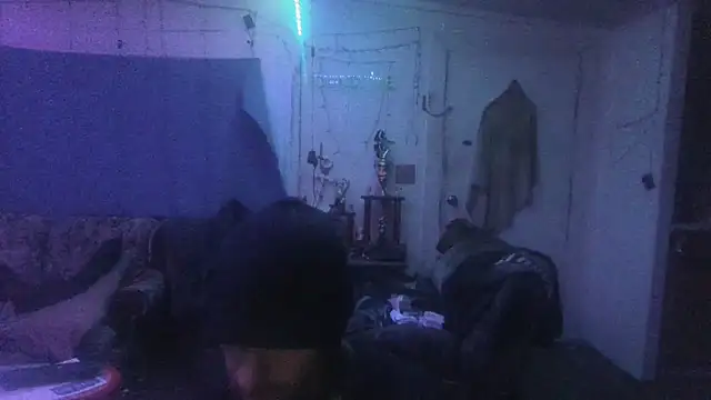 Poundtown1226 online show from 15, 1, 2026