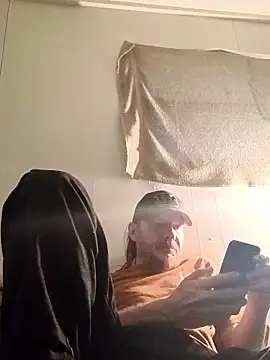 Poundtown1226 online show from 17, 2, 2026