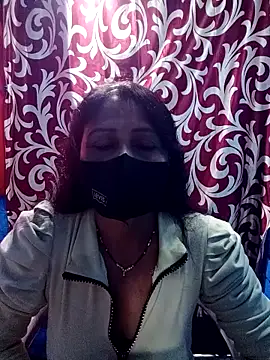 Snapshot of Sexy_Ruby04 chatting on 24, 10, 2025 Sexy Ruby04 online show from 24, 10, 2025