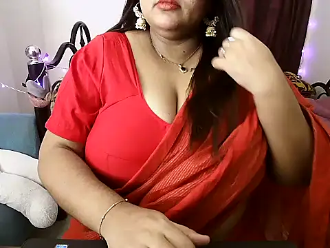 Yourcurvygoddess online show from 10, 9, 2025