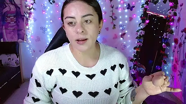 Snapshot of carol_20 chatting on 17, 5, 2026 carol 20 online show from 17, 5, 2026