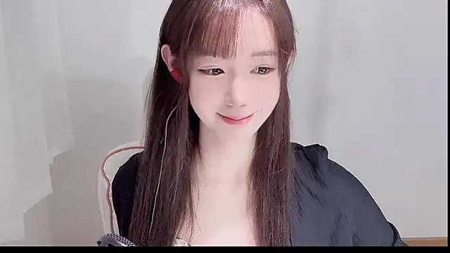 Snapshot of Xiao-runbao chatting on 16, 10, 2025 Xiao-runbao online show from 16, 10, 2025