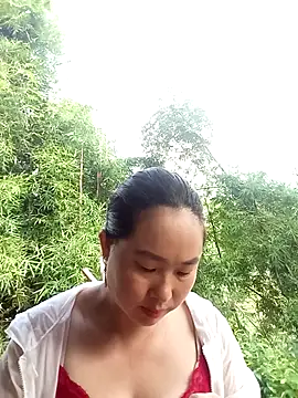 Snapshot of suki-lady chatting on 2, 10, 2025 suki-lady online show from 2, 10, 2025