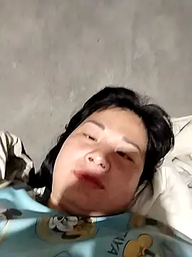 Snapshot of kute-00 chatting on 13, 10, 2025 kute-00 online show from 13, 10, 2025